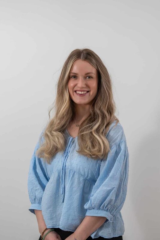 Laura Maxwell — Receptionist